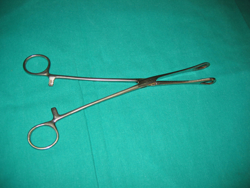 https://surgicaltechie.com/sponge-holder/sponge-holding-forceps-2/